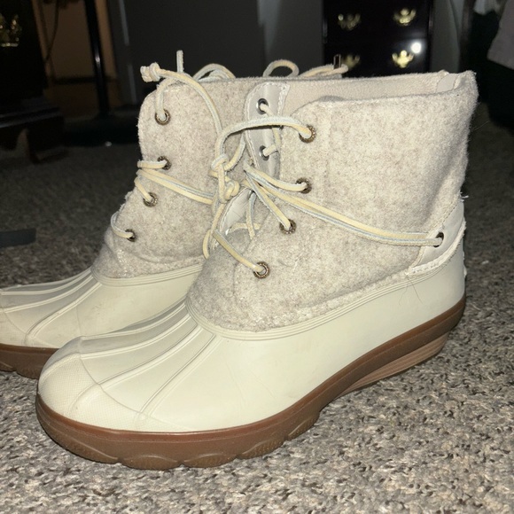 Sperry Boots - Picture 1 of 6
